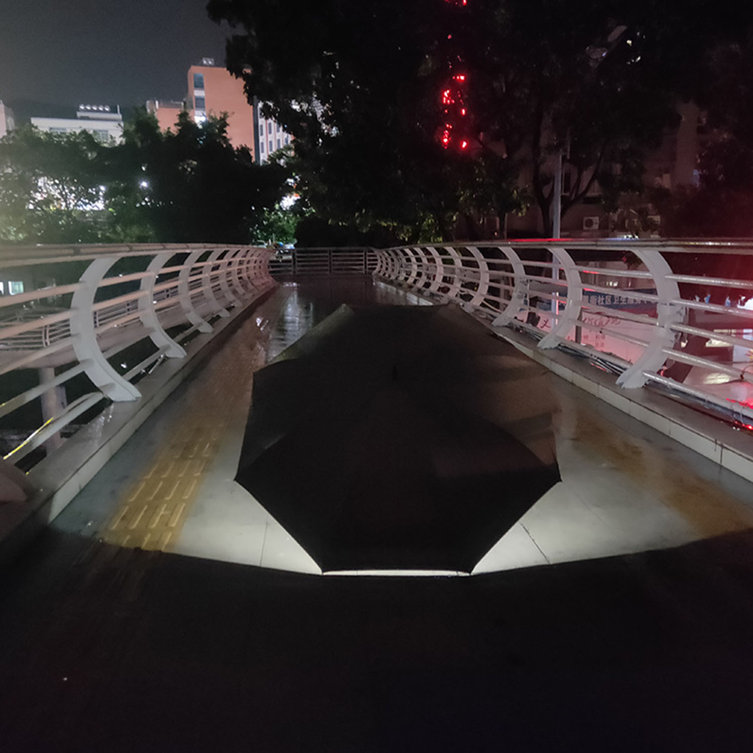 Automated Business Golf Flashlight Umbrella - Image 4