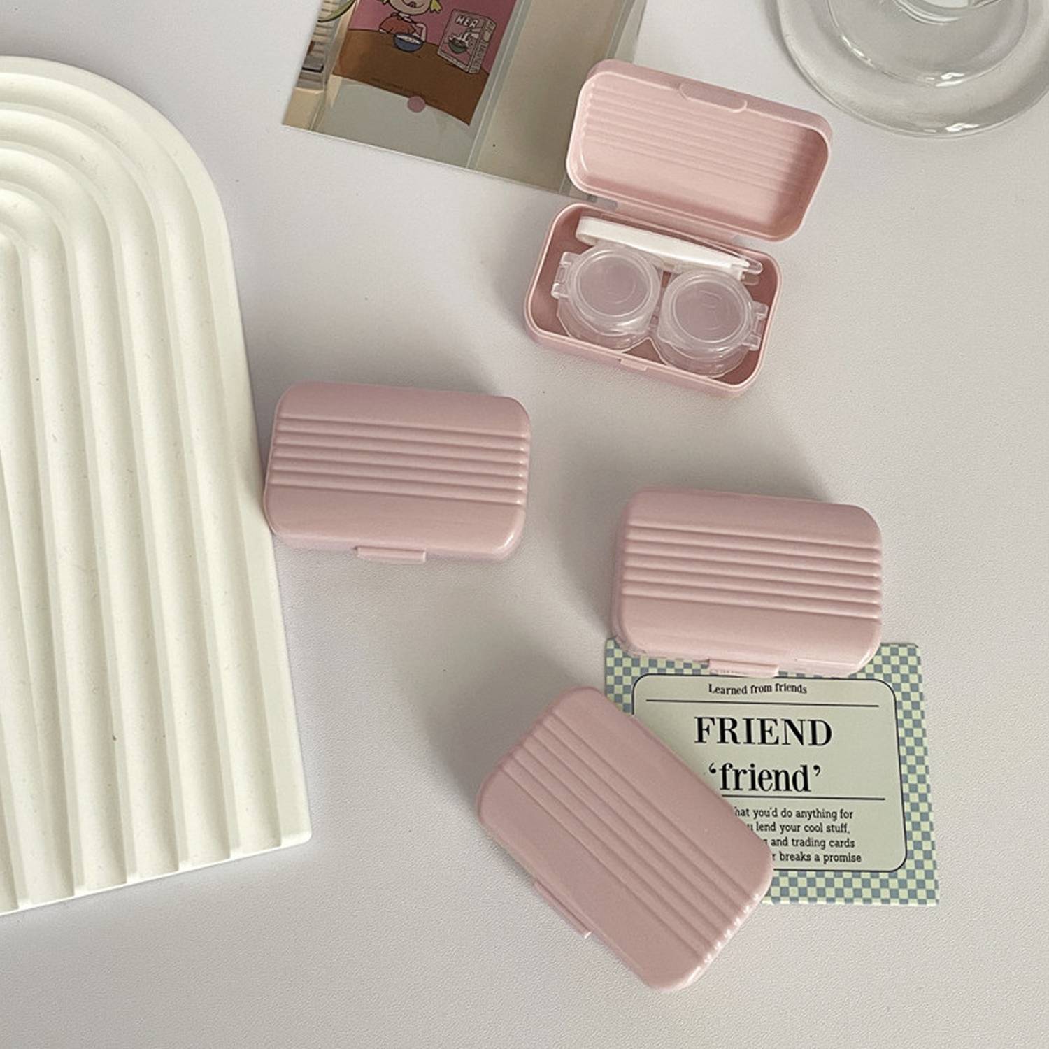 Vintage color contact lens case - Image 3