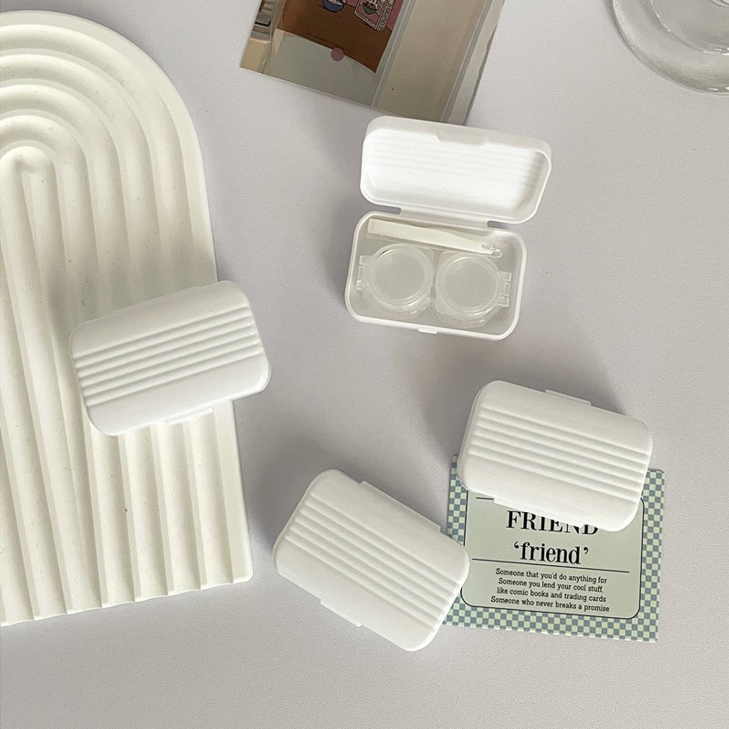 Vintage color contact lens case - Image 2