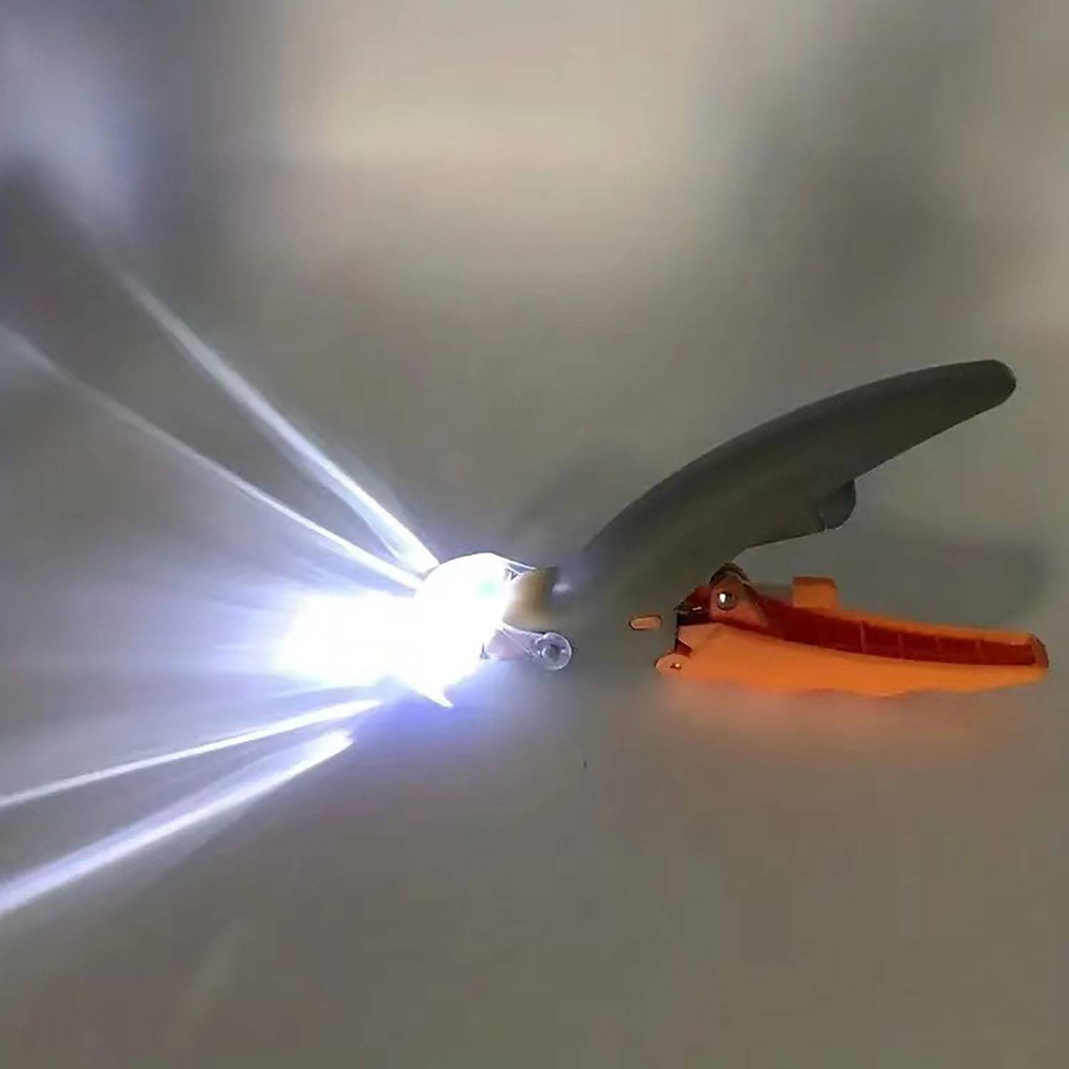 LED Light Pet Nail Clipper - Image 4